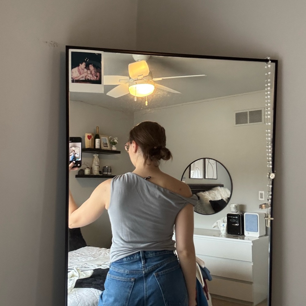 Gray Off-Shoulder Top! - Picture 2 of 4